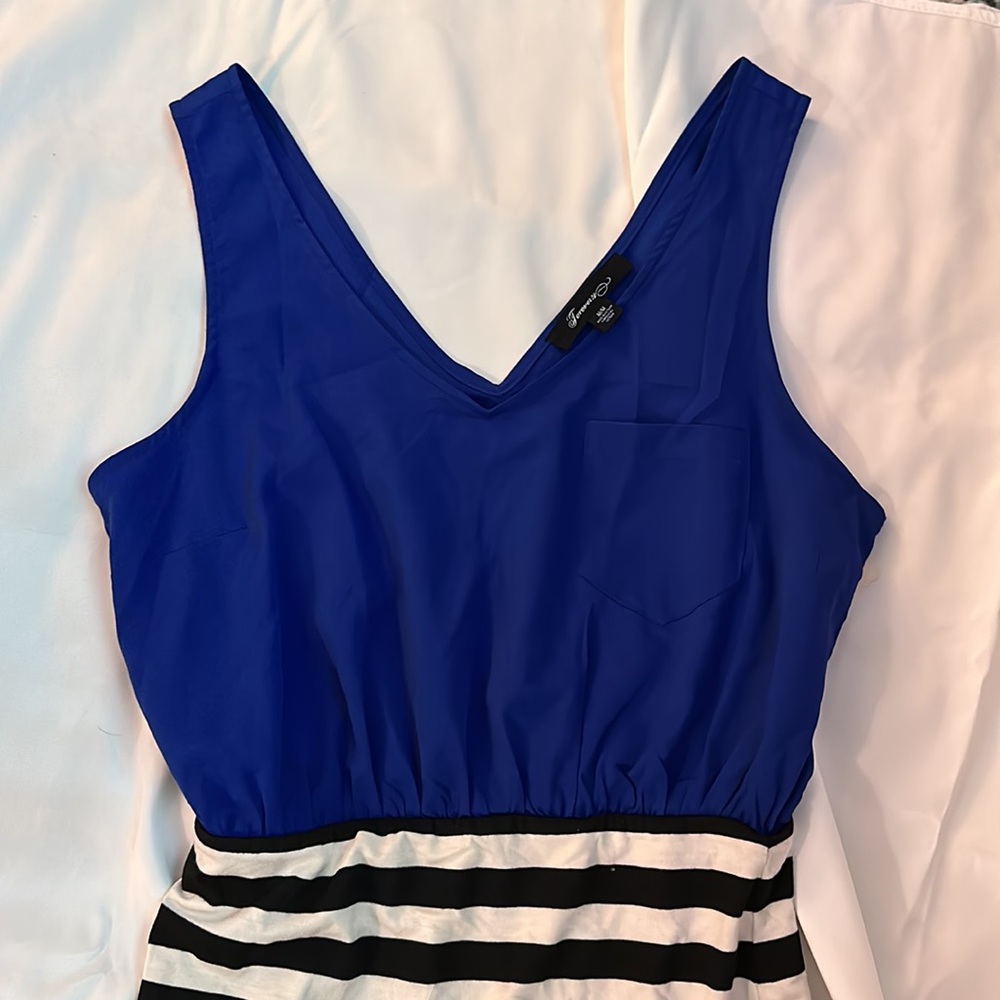 Two Tone - Picture 2 of 4